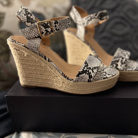Snake Skin (faux!) Open Toe Espadrille Wedges - Picture 2 of 6